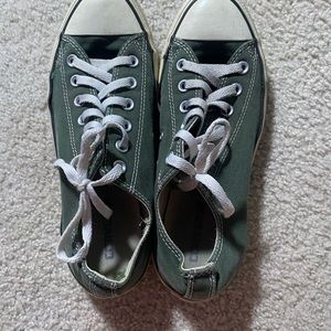 Green Converse. Womens 10 Mens 8